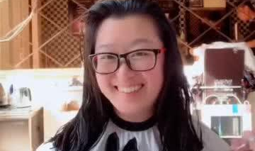 裁剪小姐姐