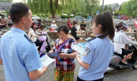 无锡小姐姐摆摊,小姐姐摆摊,展现城市新活力